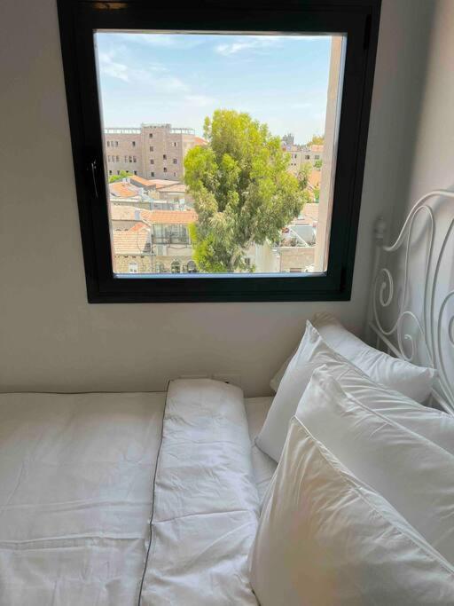 JLM market suite view 5
