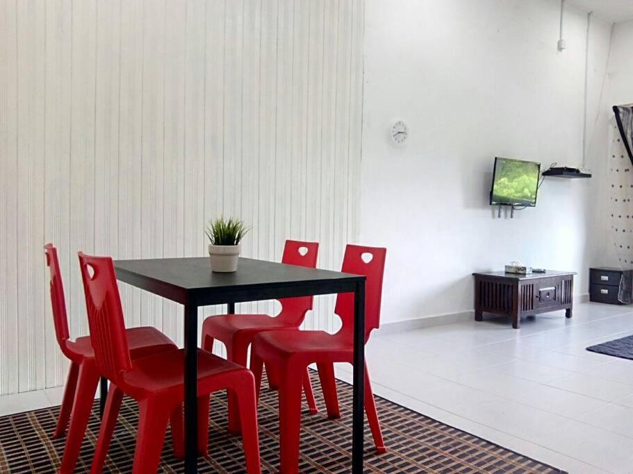 KUALA TERENGGANU GUESTHOUSE-FREE WIFI-NEAR NASI DAGANG ATAS ToL UNIT B- 2 BILIK AIRCOND DAN 1 BILIK KIPAS photo 6