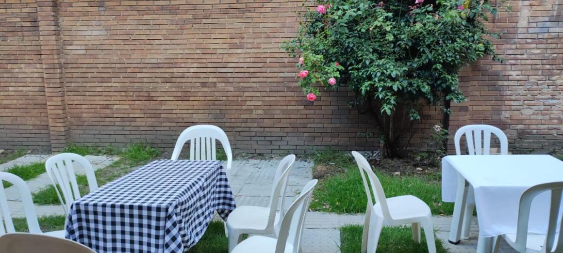 Apartasuite Movistar Campin