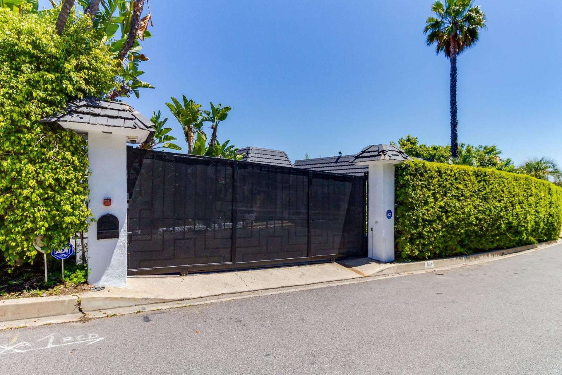 Beverly Hills City View Mansion