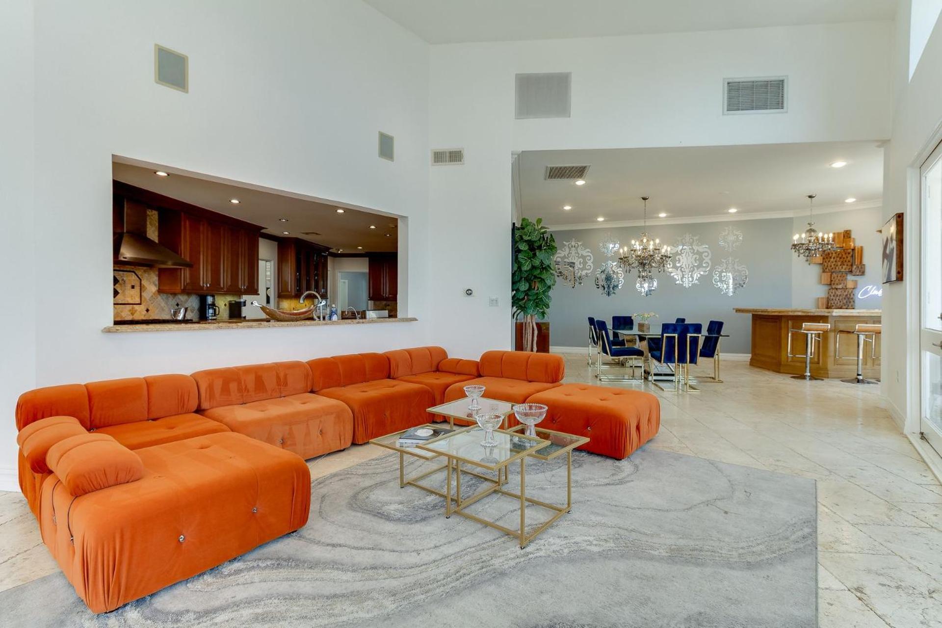 Beverly Hills City View Mansion