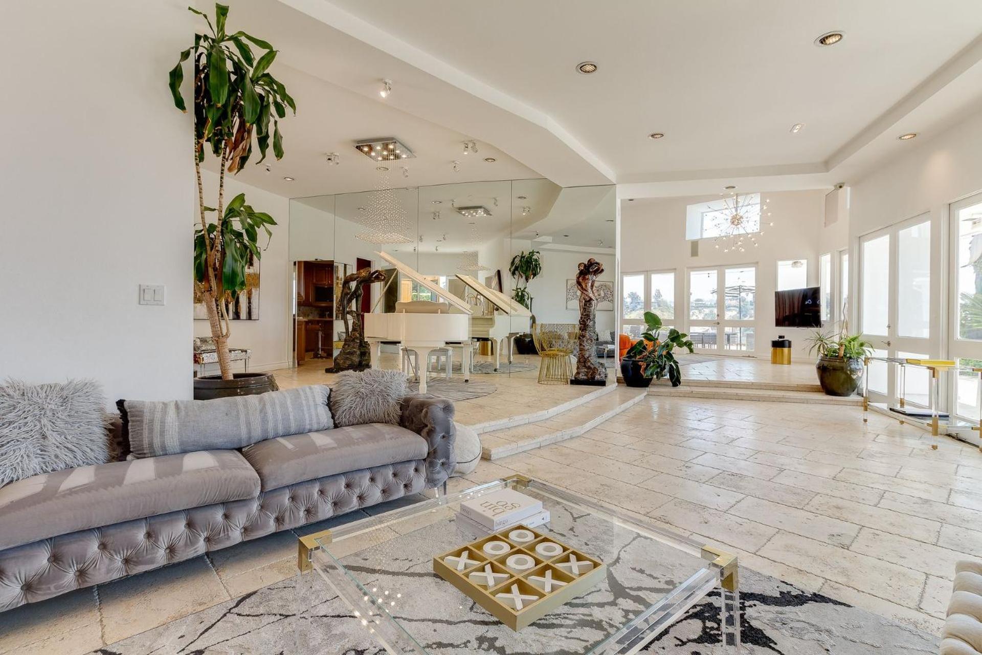 Beverly Hills City View Mansion