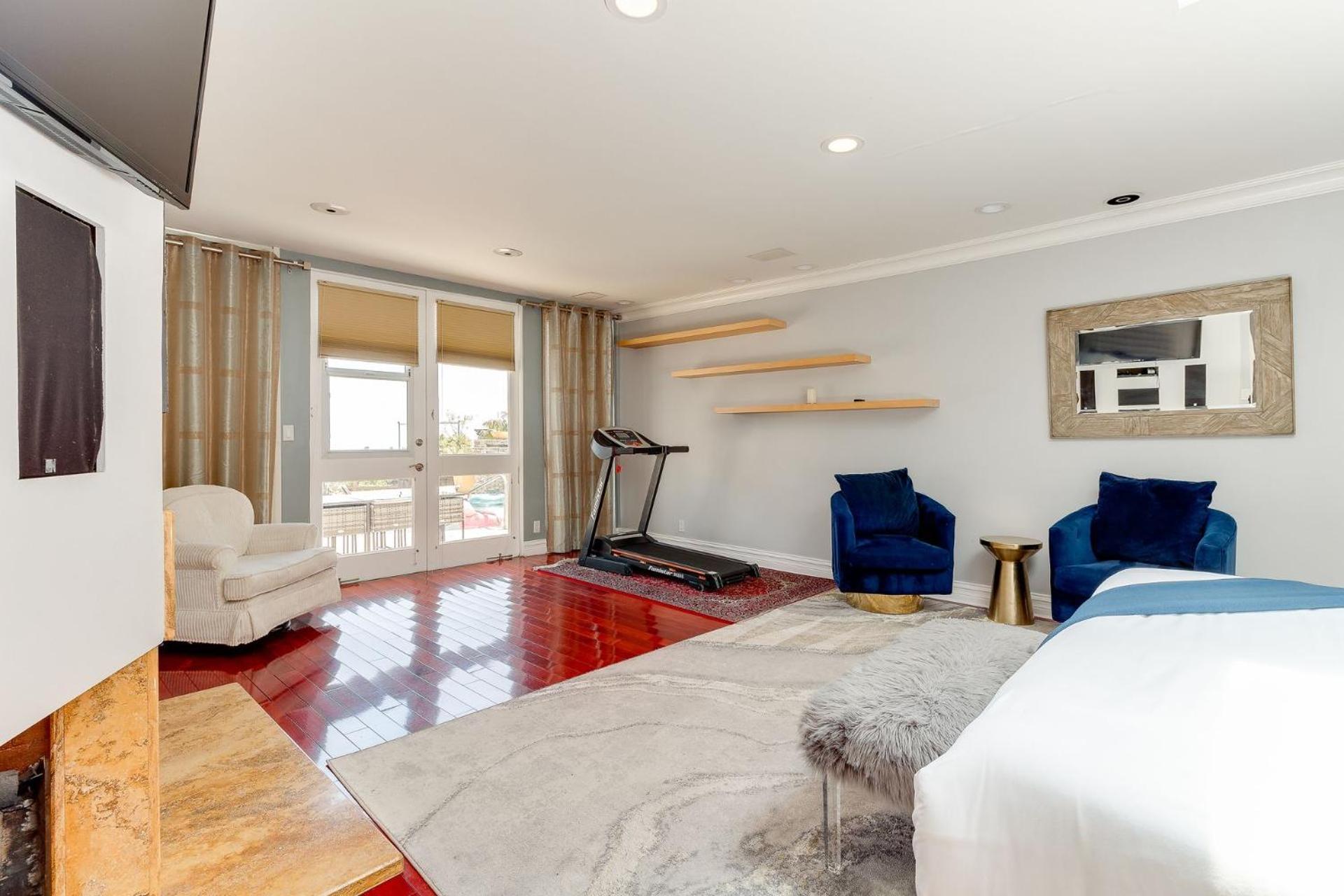 Beverly Hills City View Mansion