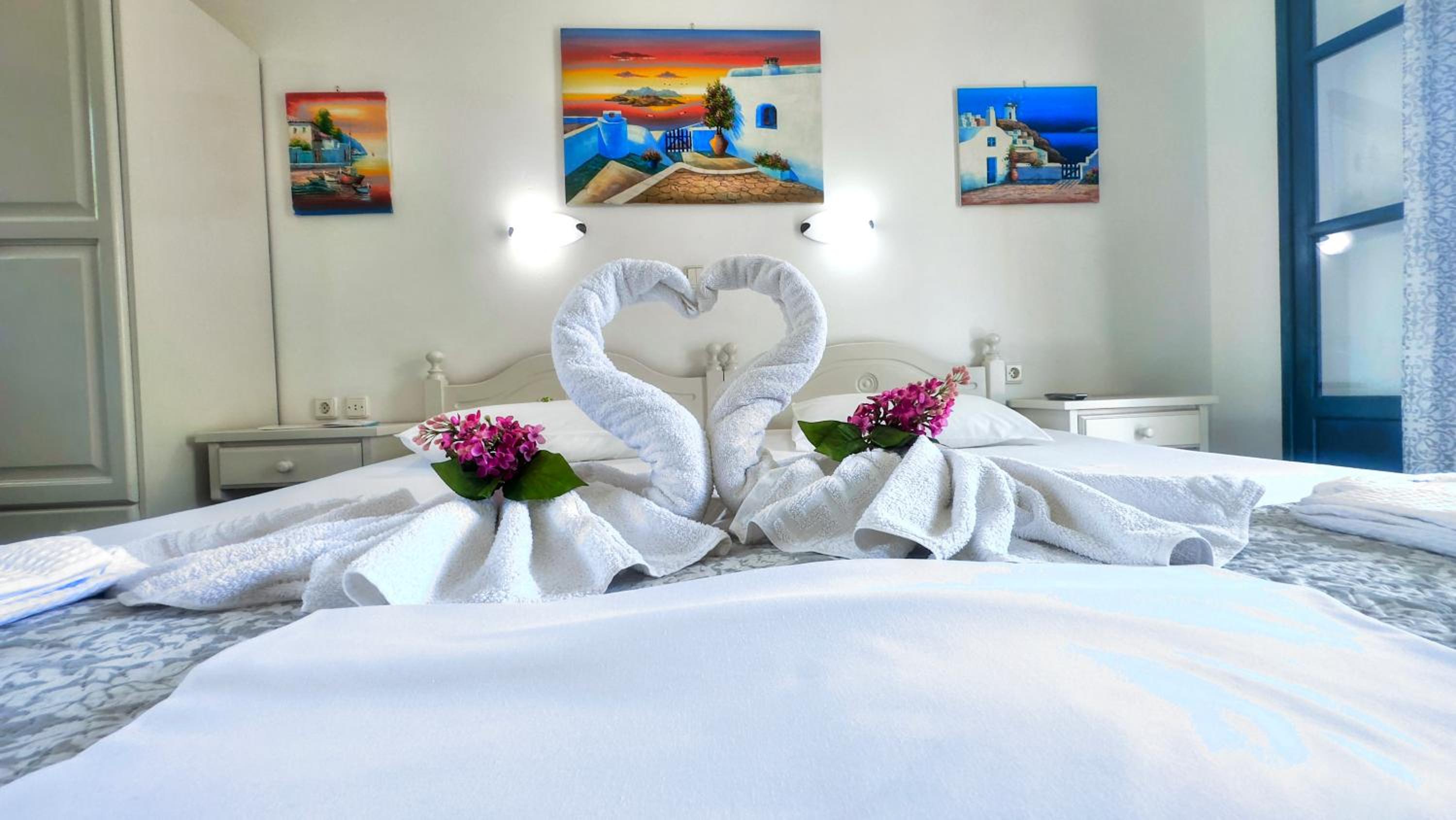 Eleni Rooms