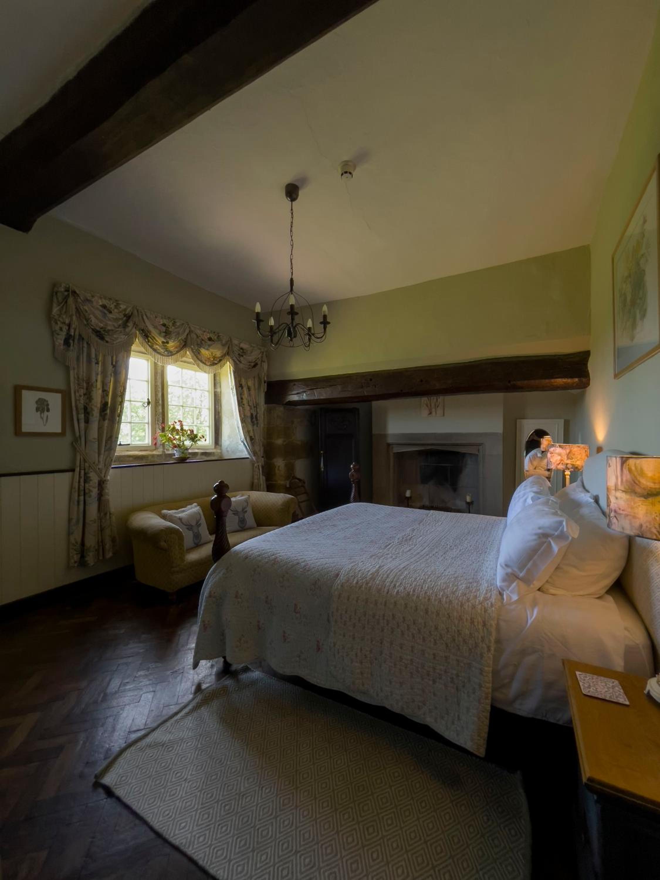 Braithwaite Hall Apartment