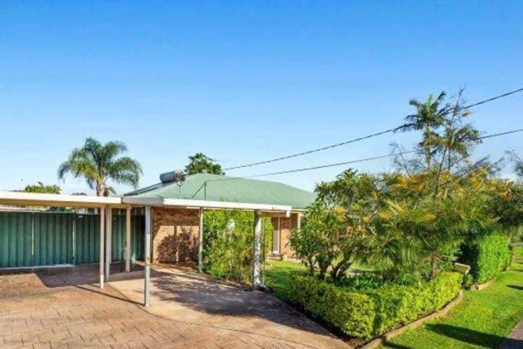 Crestmead Cottage