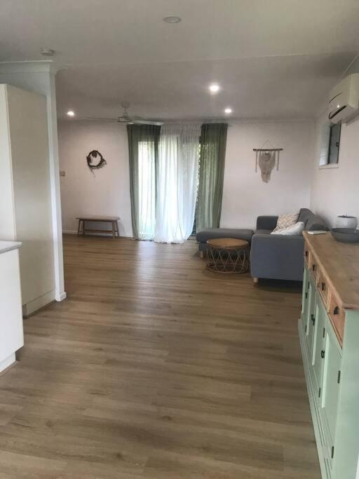 Crestmead Cottage