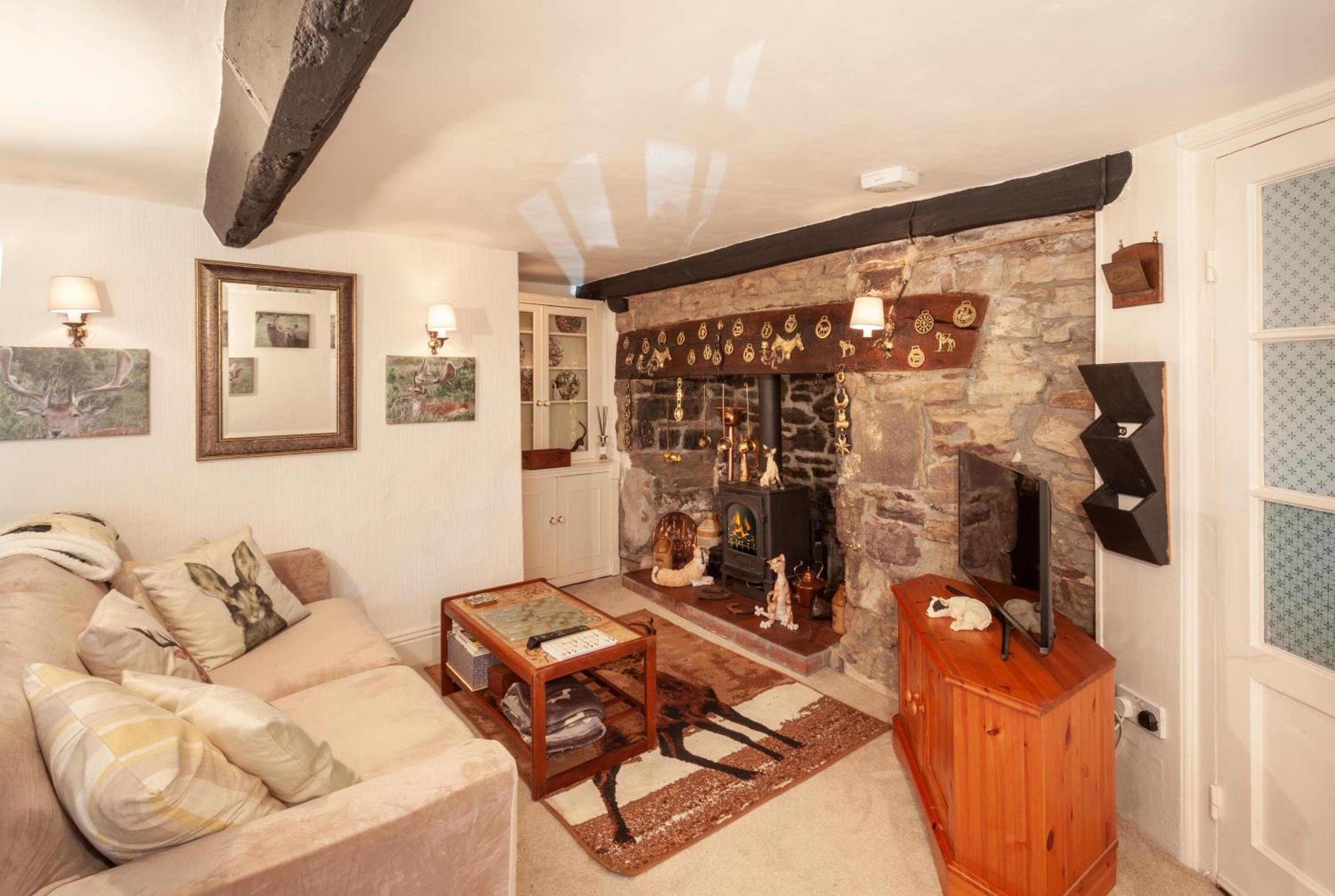 Cosy Nook thatched cottage with Exmoor views view 5