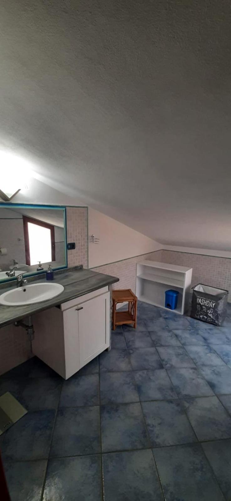 Artistika Golden Apartment