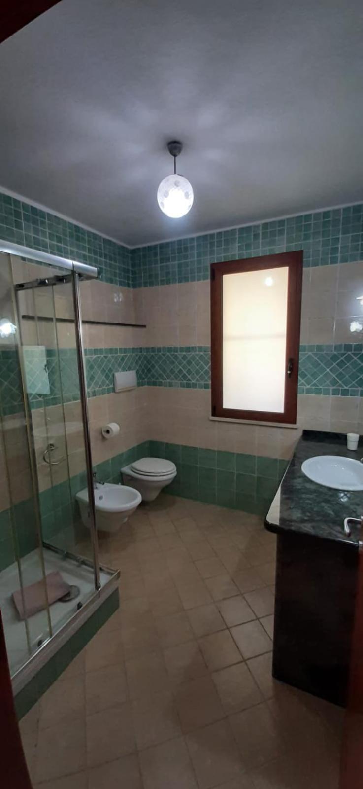Artistika Golden Apartment