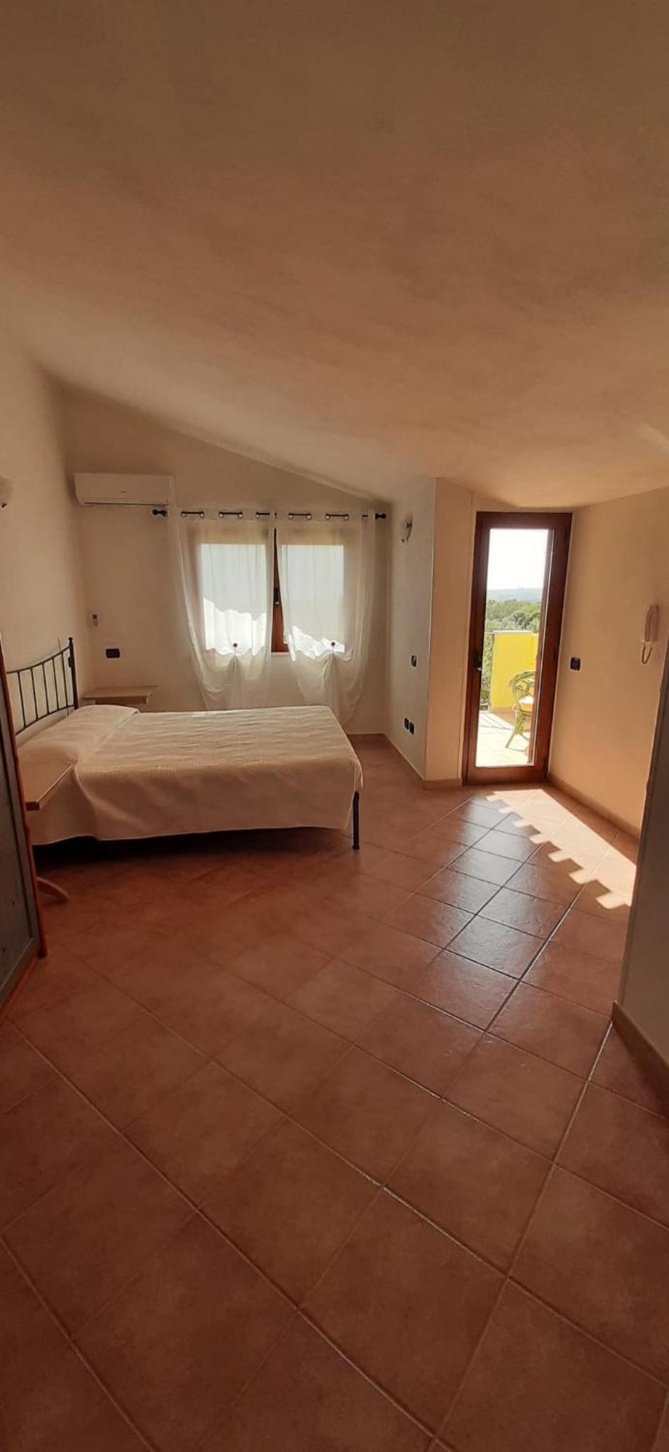 Artistika Golden Apartment