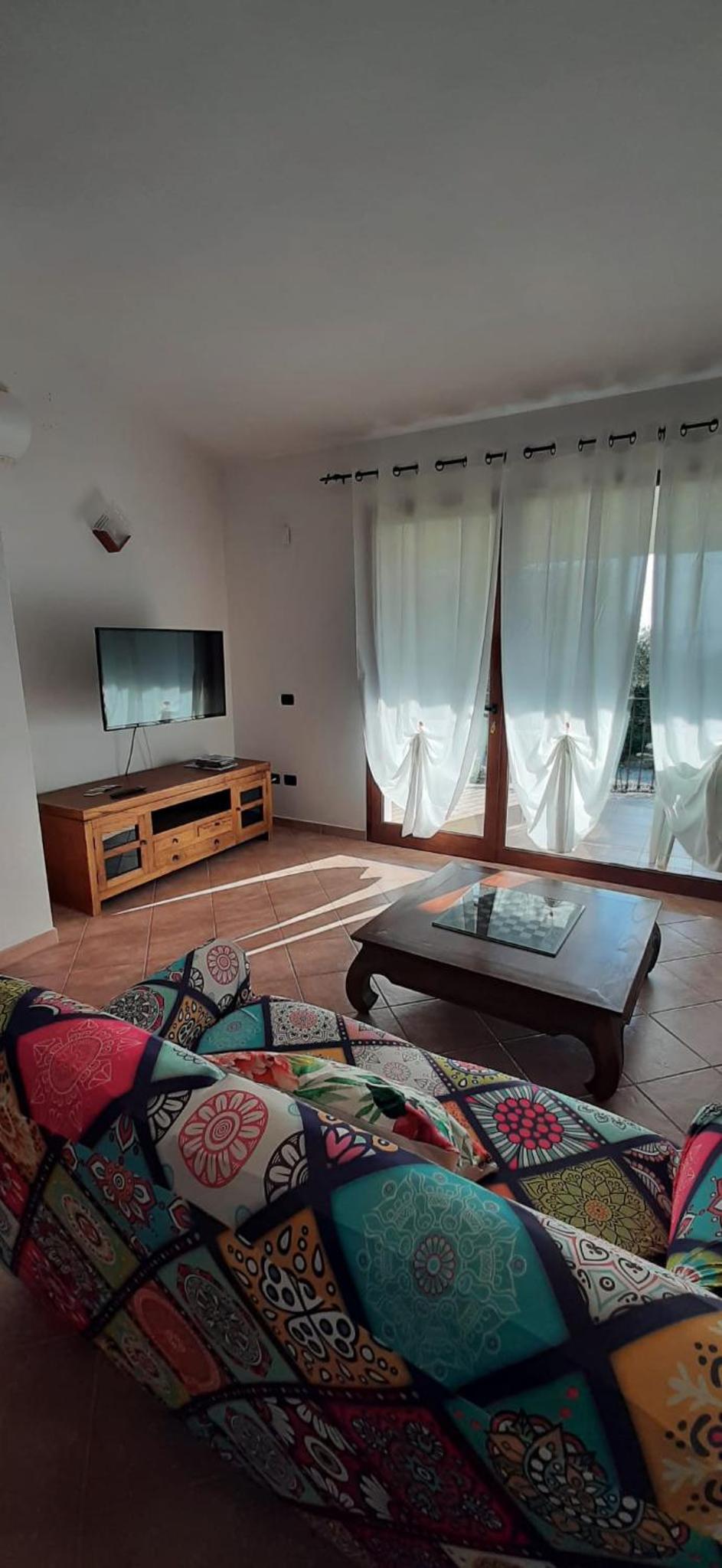 Artistika Golden Apartment