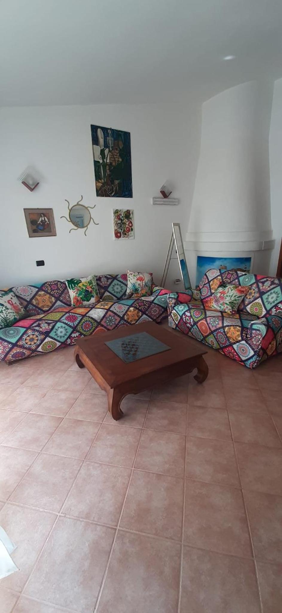 Artistika Golden Apartment