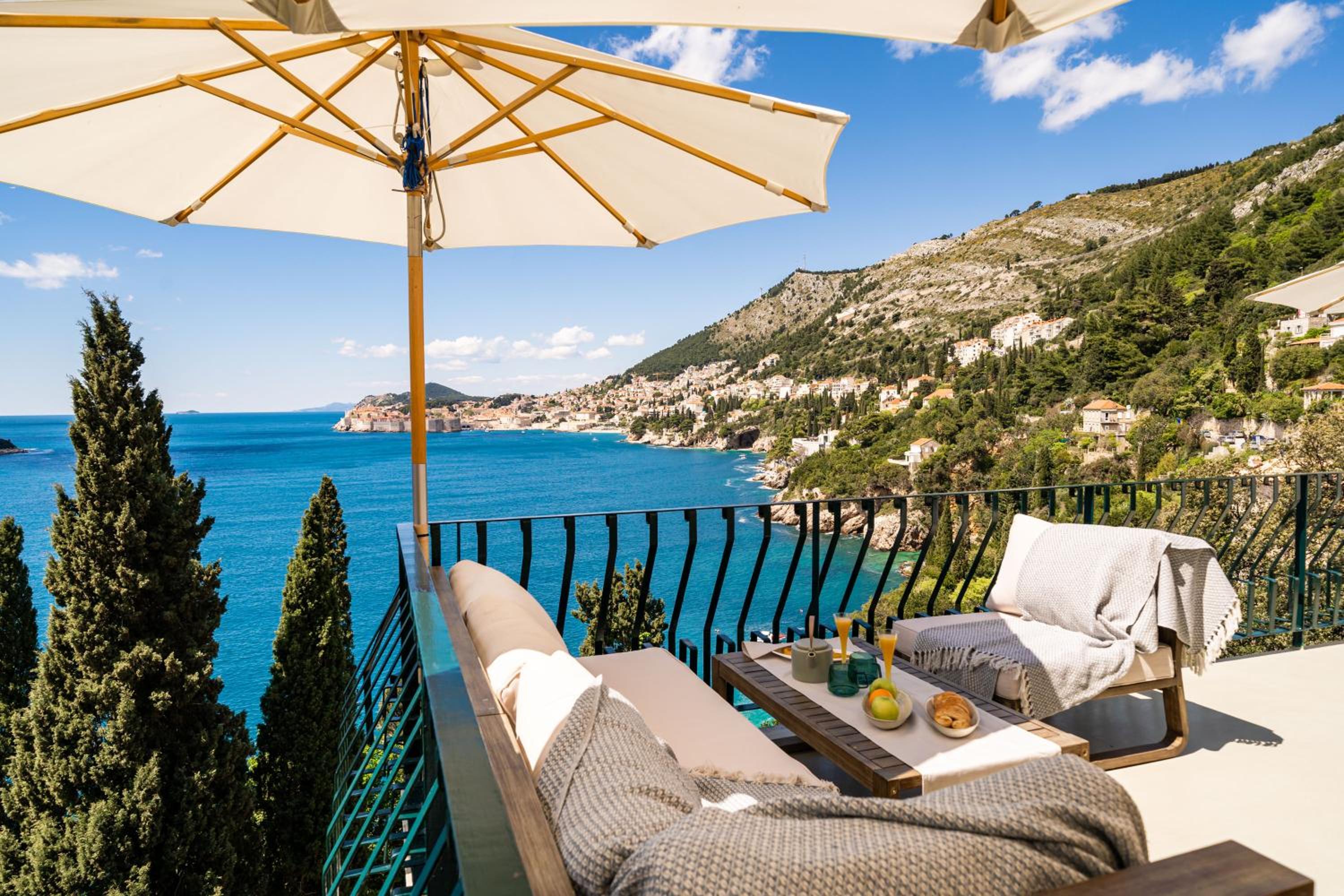 Beach House Sveti Jakov 2
