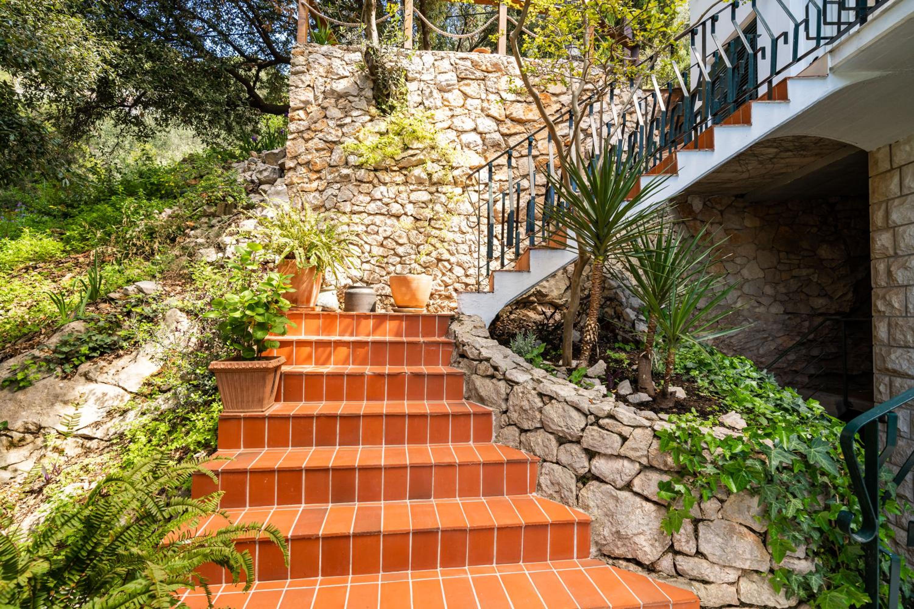 Beach House Sveti Jakov 2