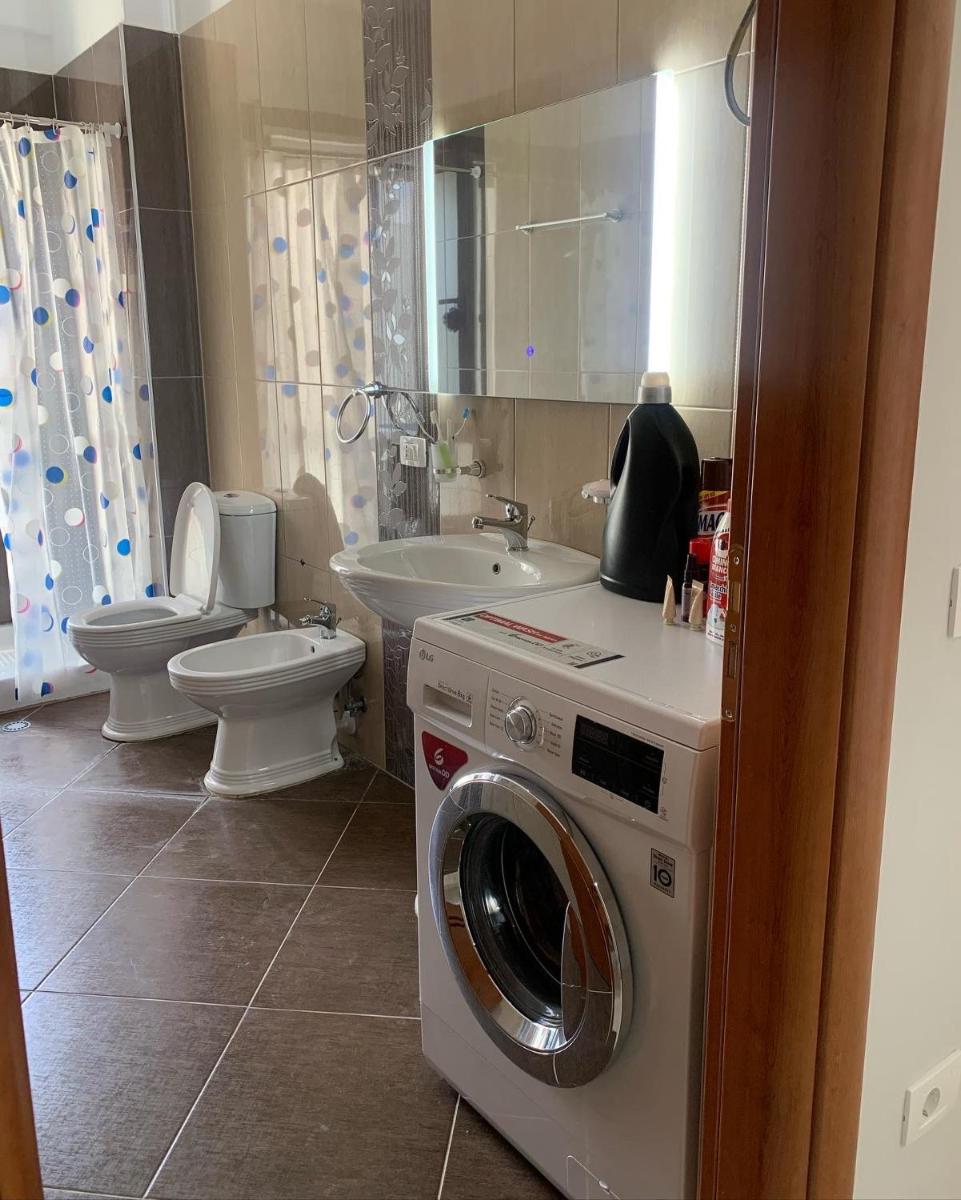 Lovely and spacious 2-bed room home in great location