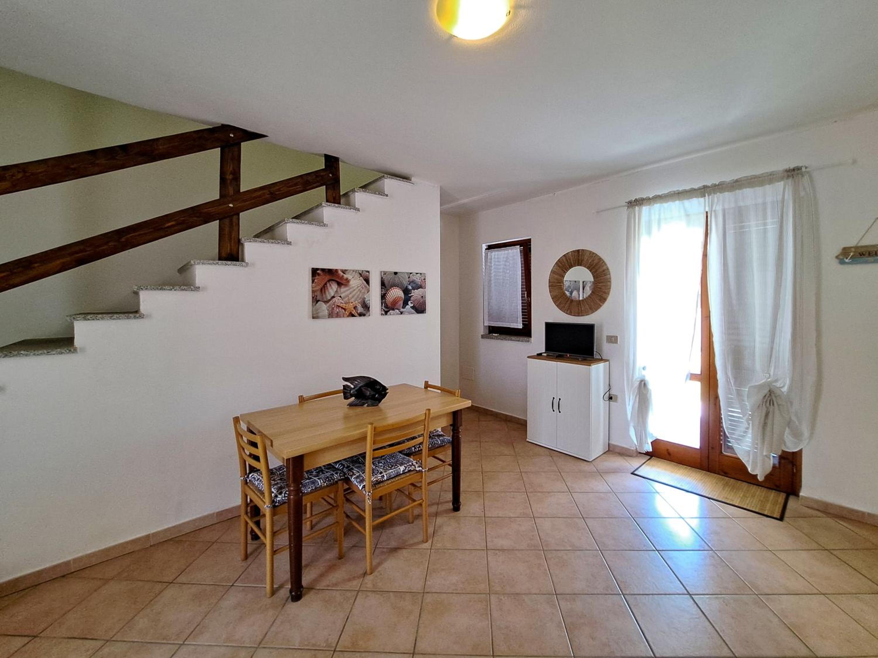 Appartamento Residenziale Trilocale Aresula San Teodoro view 5