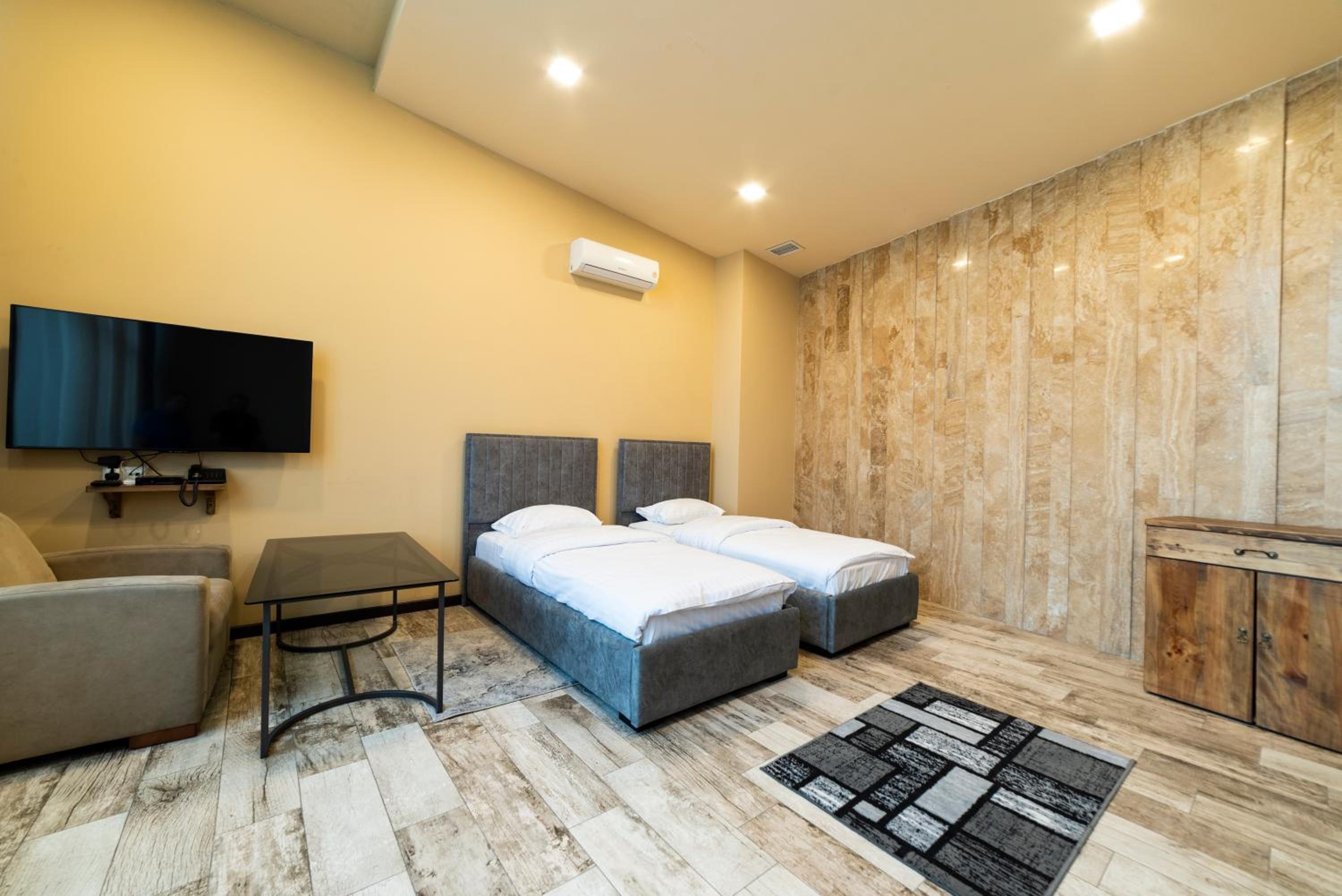 B H Y Guesthouse in Yerevan
