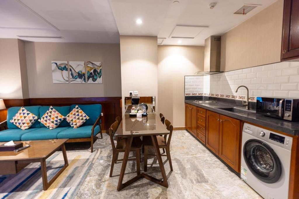 Biz Hotel Apartments
