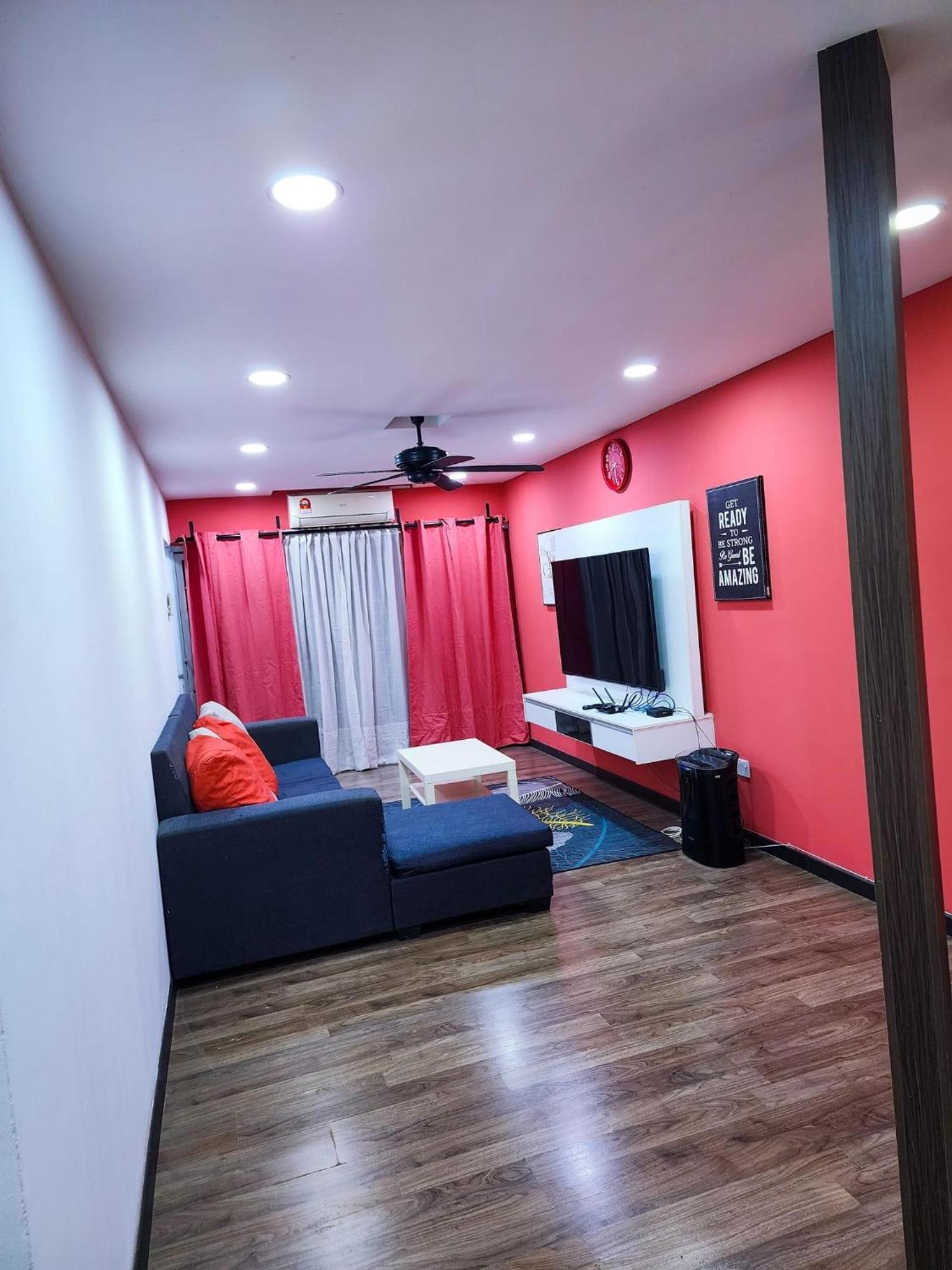 3 Bedrooms with Pool Hanan Residence Ketumbar Heights Condominium photo 2