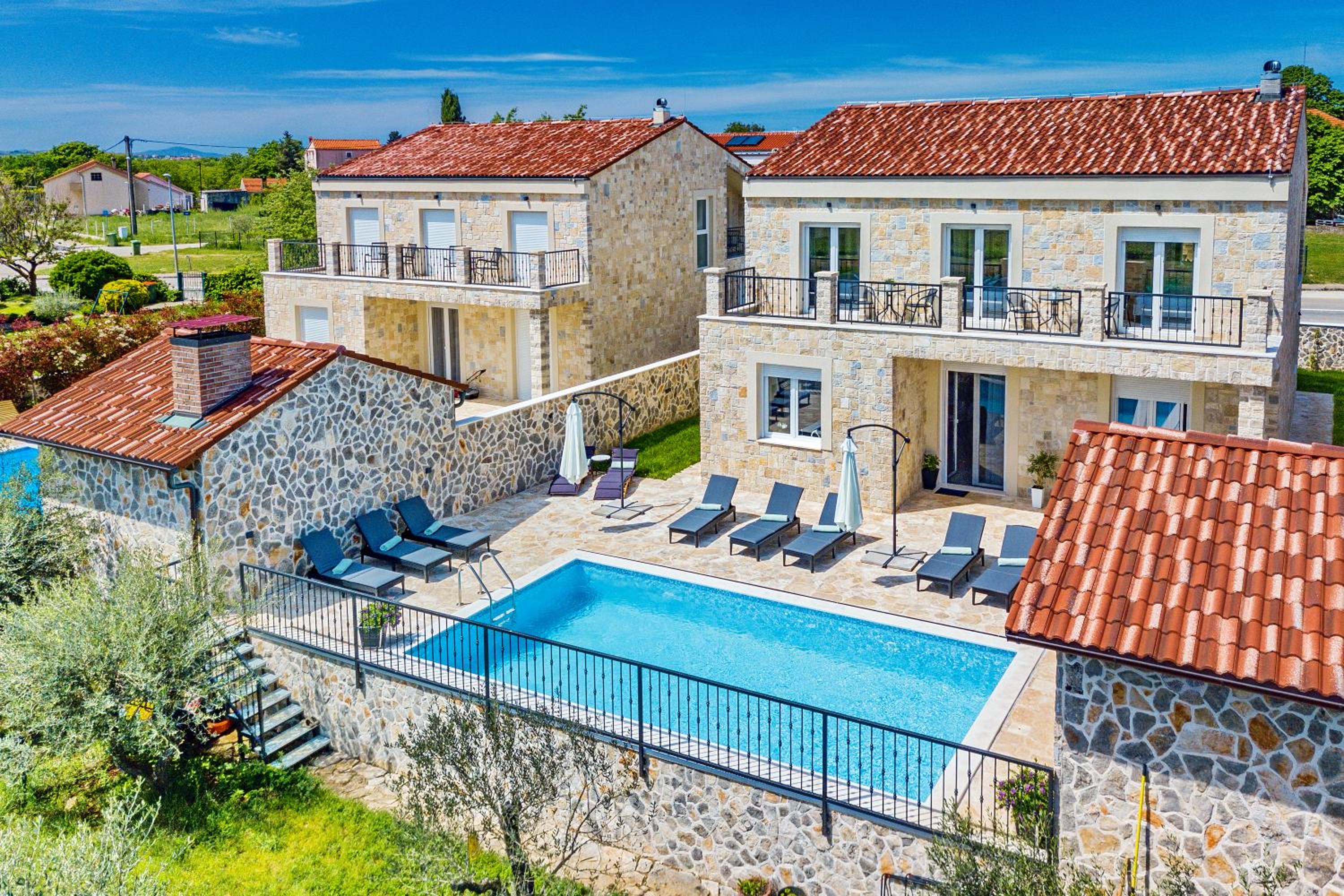Luxury Stone villa with pool - Briševo view 5
