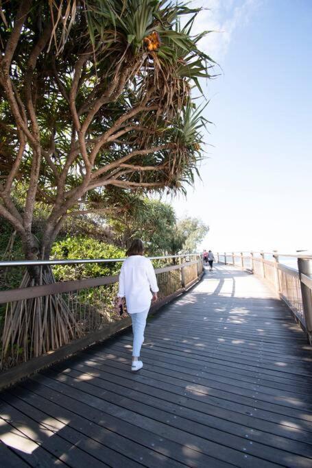 Callie Beach Escape - Beachside View, Family Friendly, Walk Everywhere
