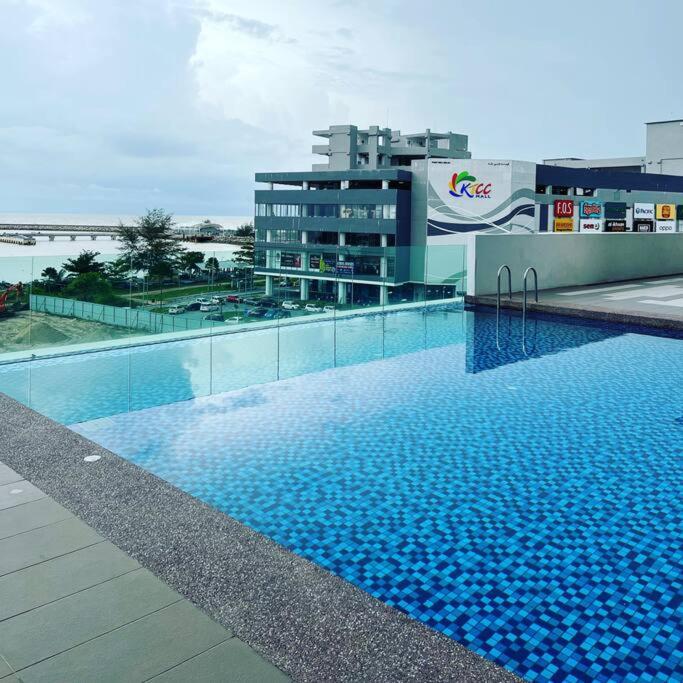 Kyuka Homestay Ladang Tanjung with Pool photo 1
