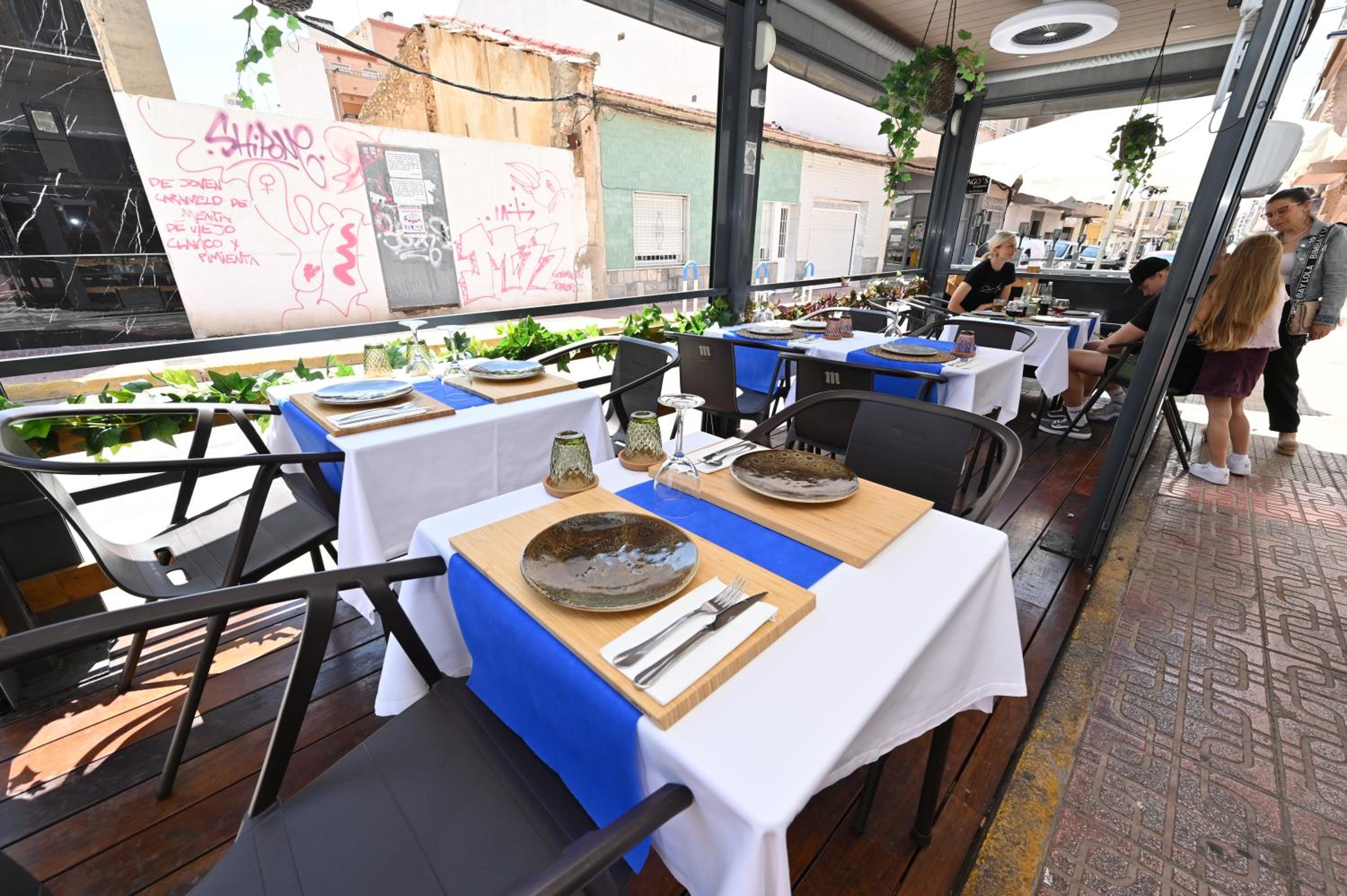 dining