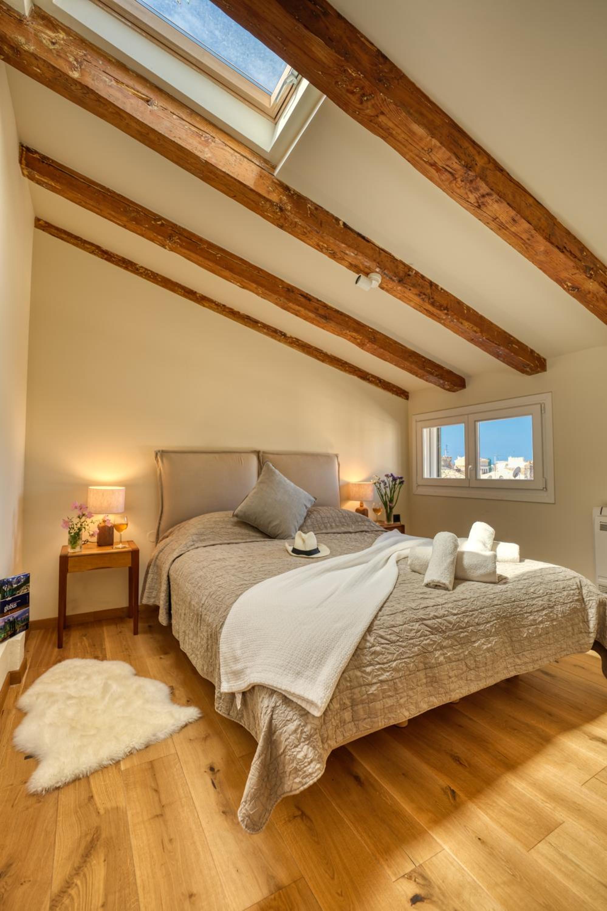 Liston Luxury Penthouse view 2
