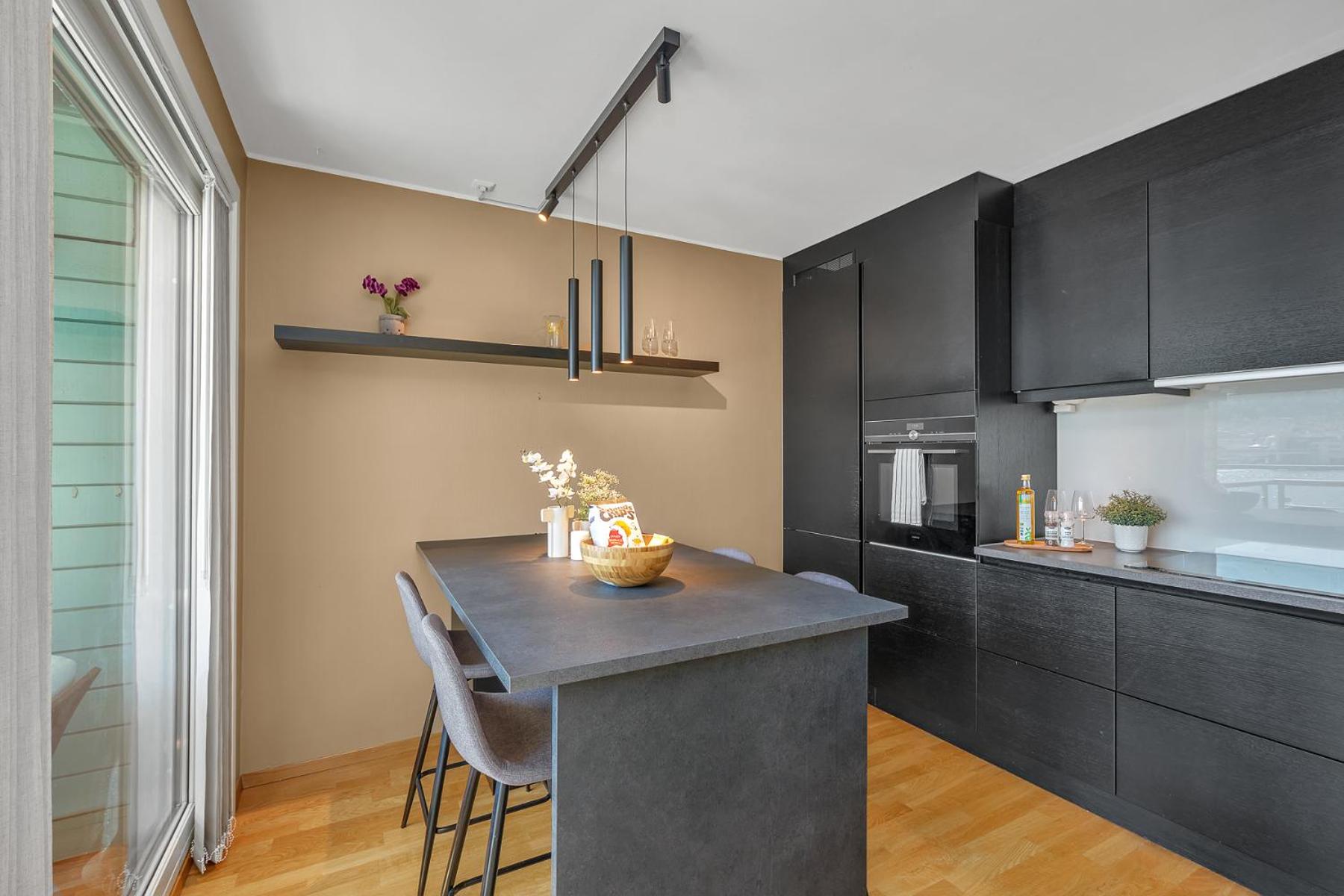 Sea-Kissed Elegance: Your Bergen City Retreat