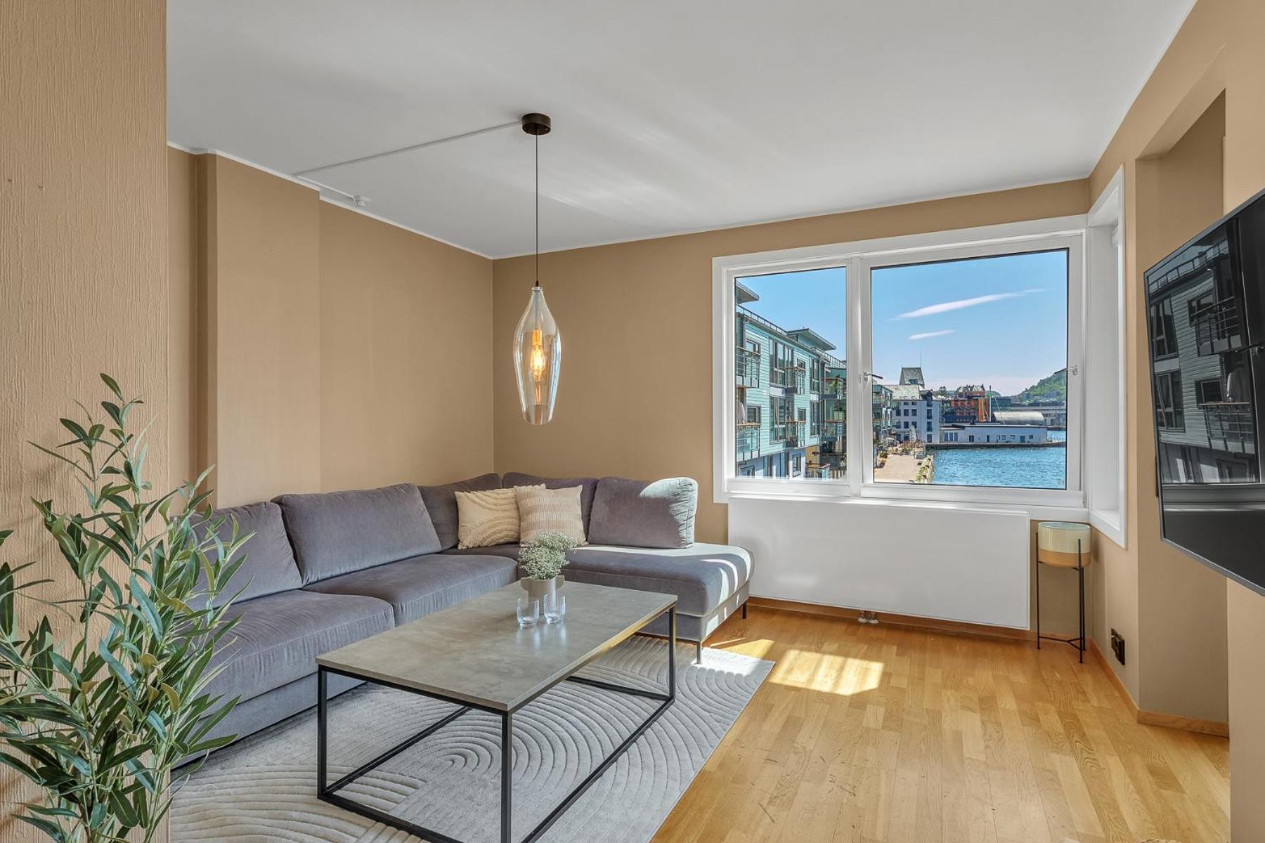 Sea-Kissed Elegance: Your Bergen City Retreat