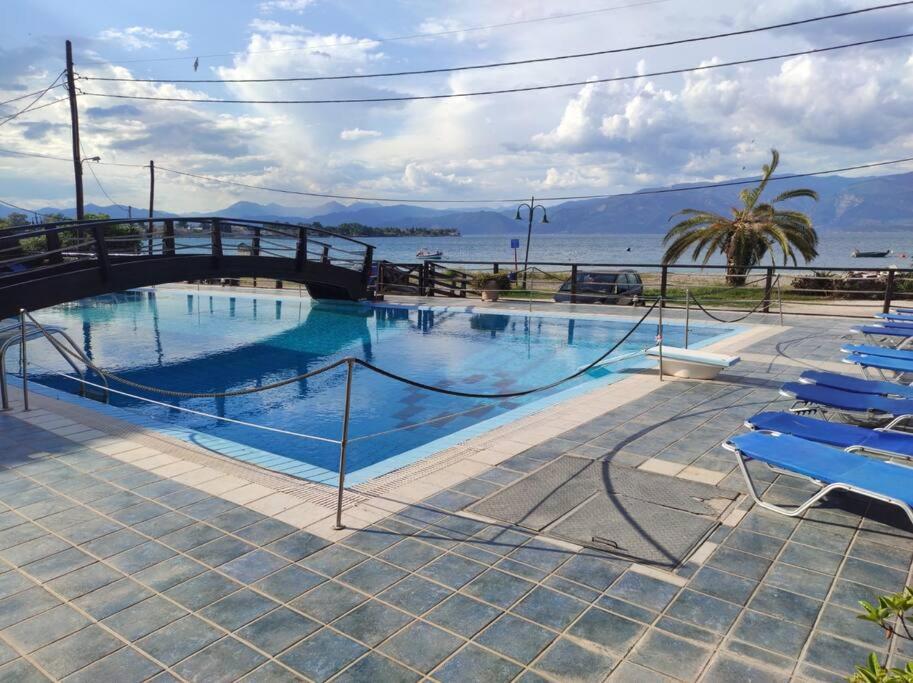 Luxury Beach House 3 Br, AC view 2