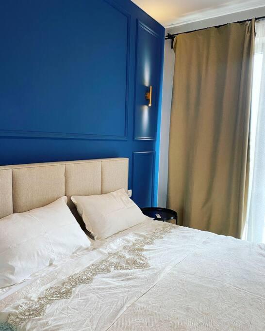 Sara blue apartment