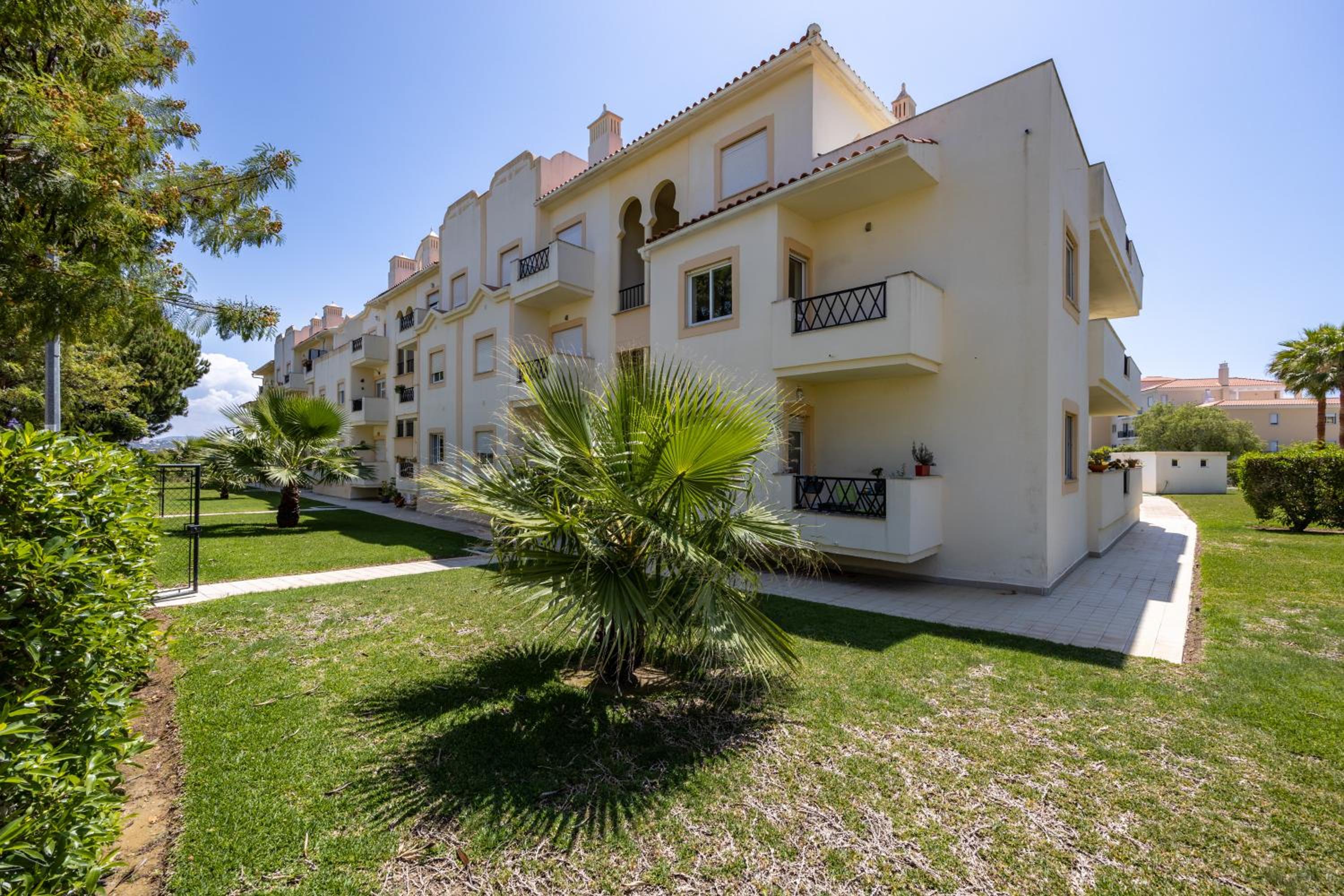 Hotel Two Bedroom Apartment Olhos De Agua