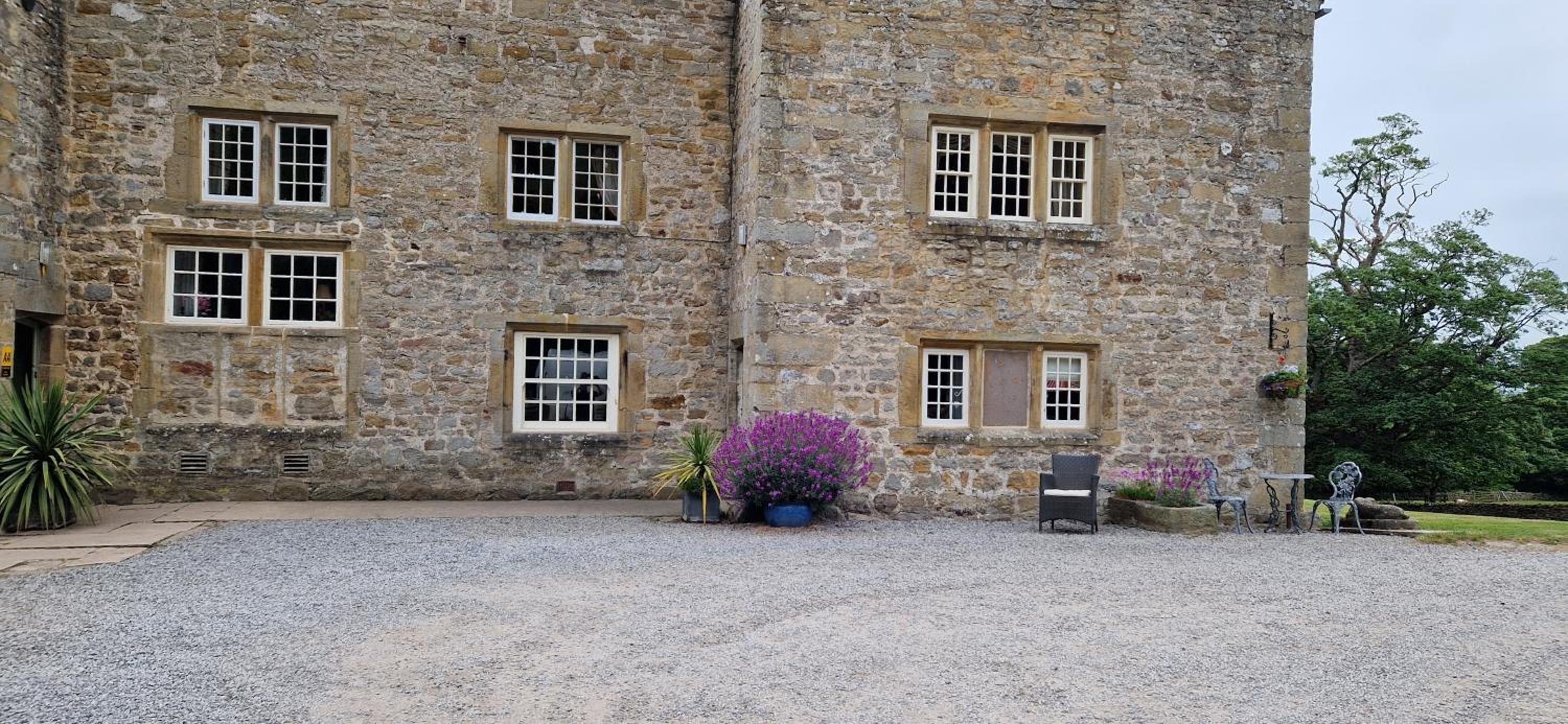 Braithwaite Hall Apartment