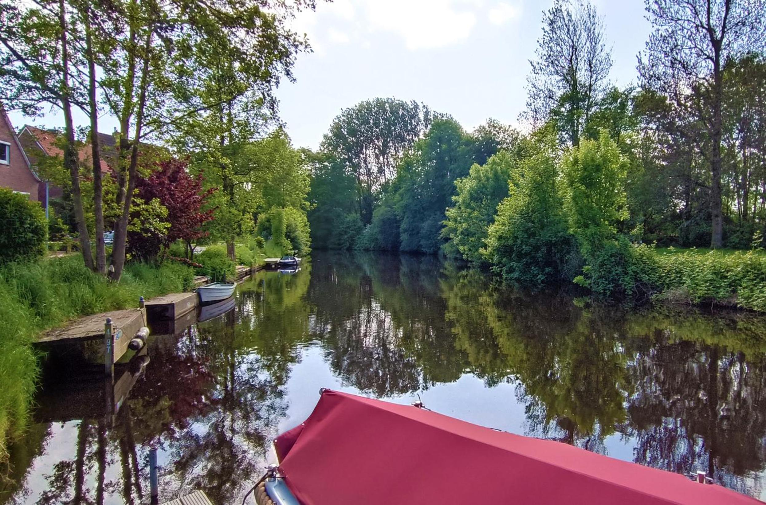 Moderne Ferienwohnung direkt am Kanal / Neubau