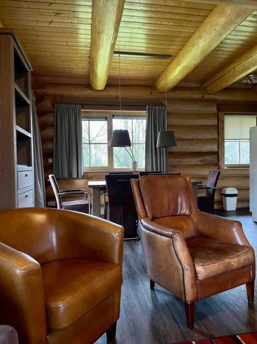 Unieke houten villa met SAUNA in Twente - 6p view 4