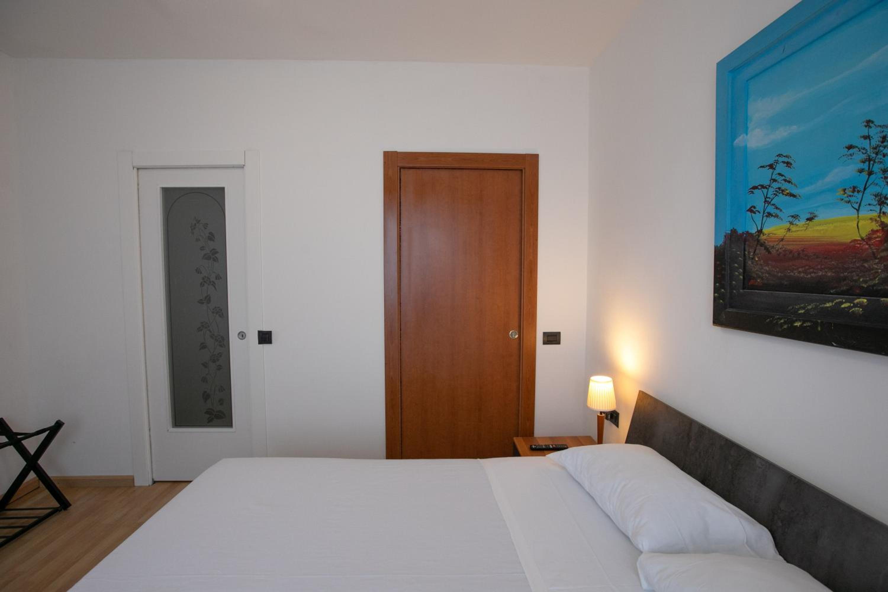 Mirea's Rooms