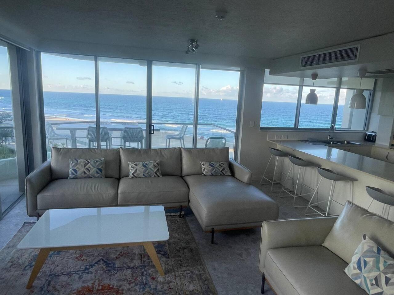 Absolute Beach Frontage Two Bedroom with Pool and Indoor spa