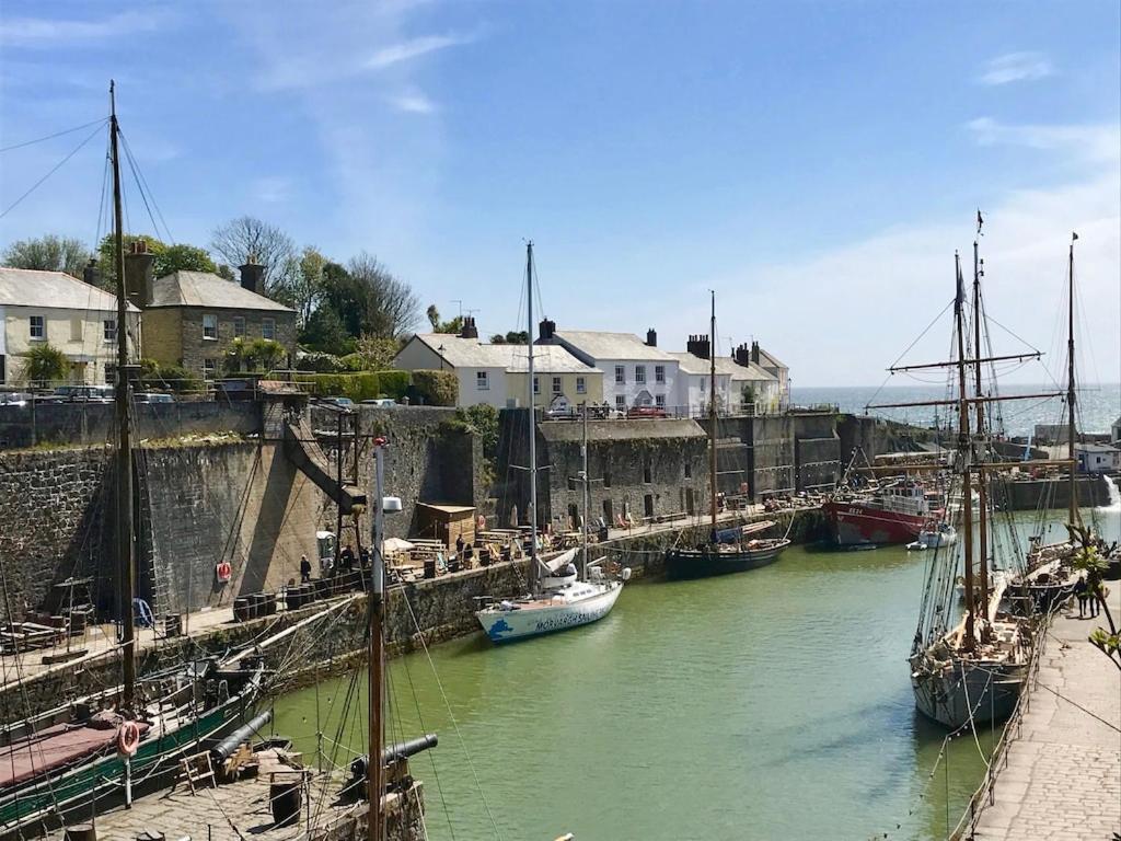 The Waterwheel Apartment, Charlestown view 2