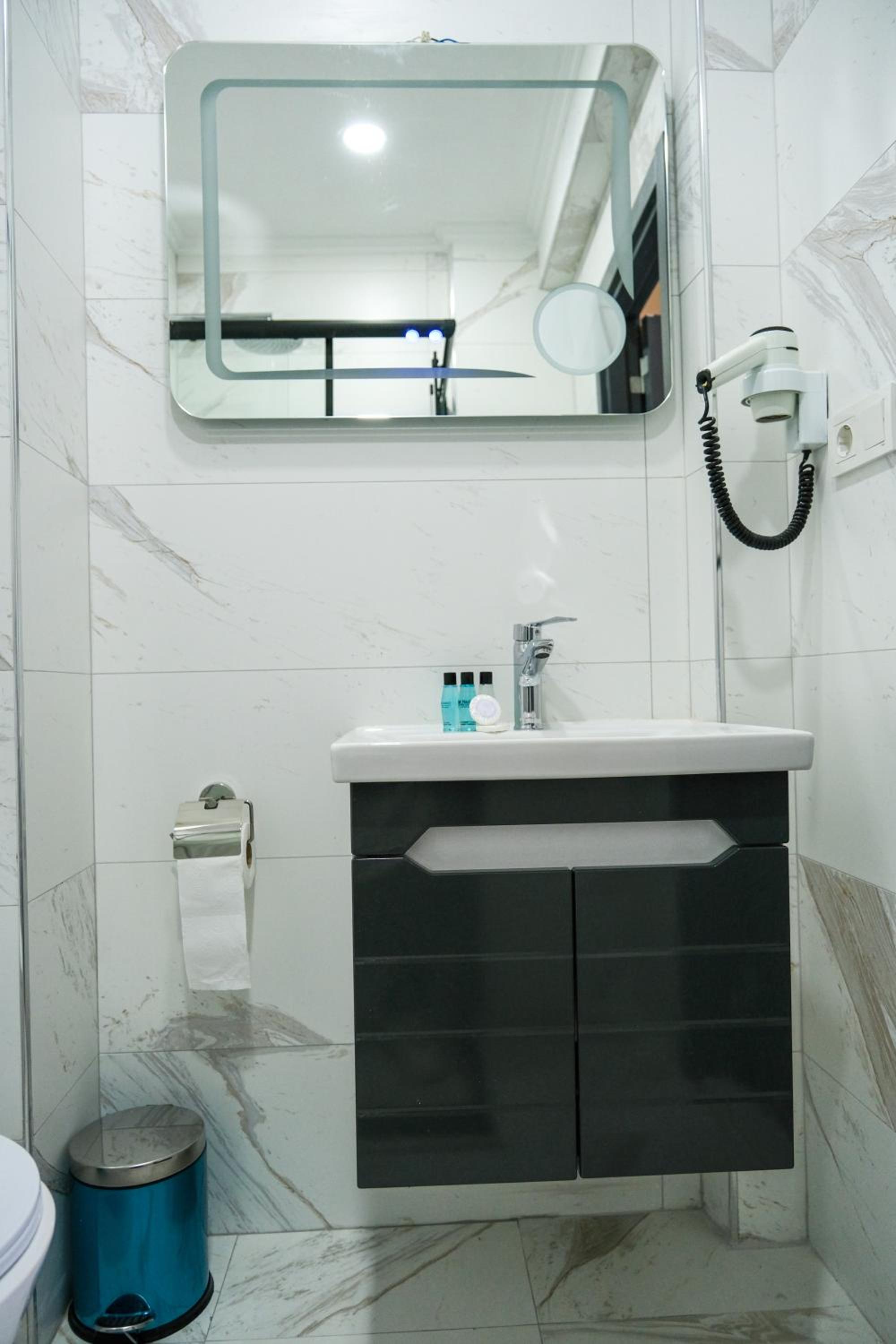 hotel La Vitrine - Image 35