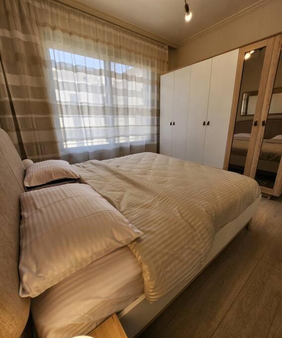 Stunning 2 Bed - Gated Compound