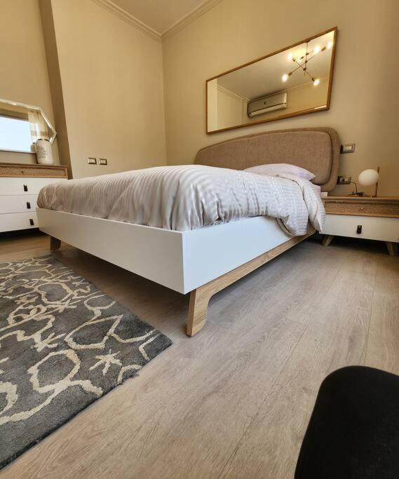 Stunning 2 Bed - Gated Compound