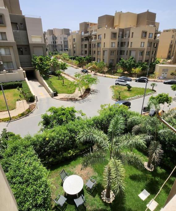 Stunning 2 Bed - Gated Compound