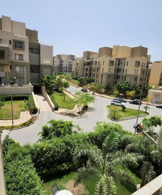 Stunning 2 Bed - Gated Compound