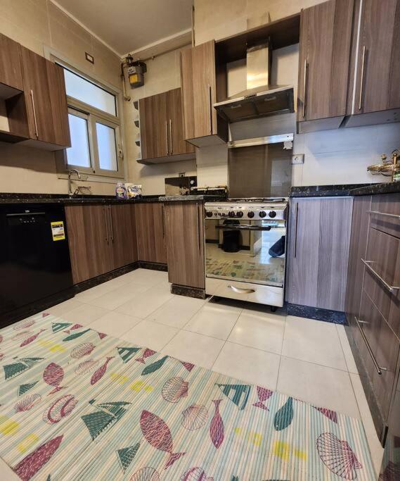 Stunning 2 Bed - Gated Compound
