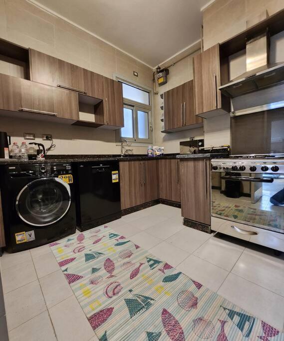 Stunning 2 Bed - Gated Compound