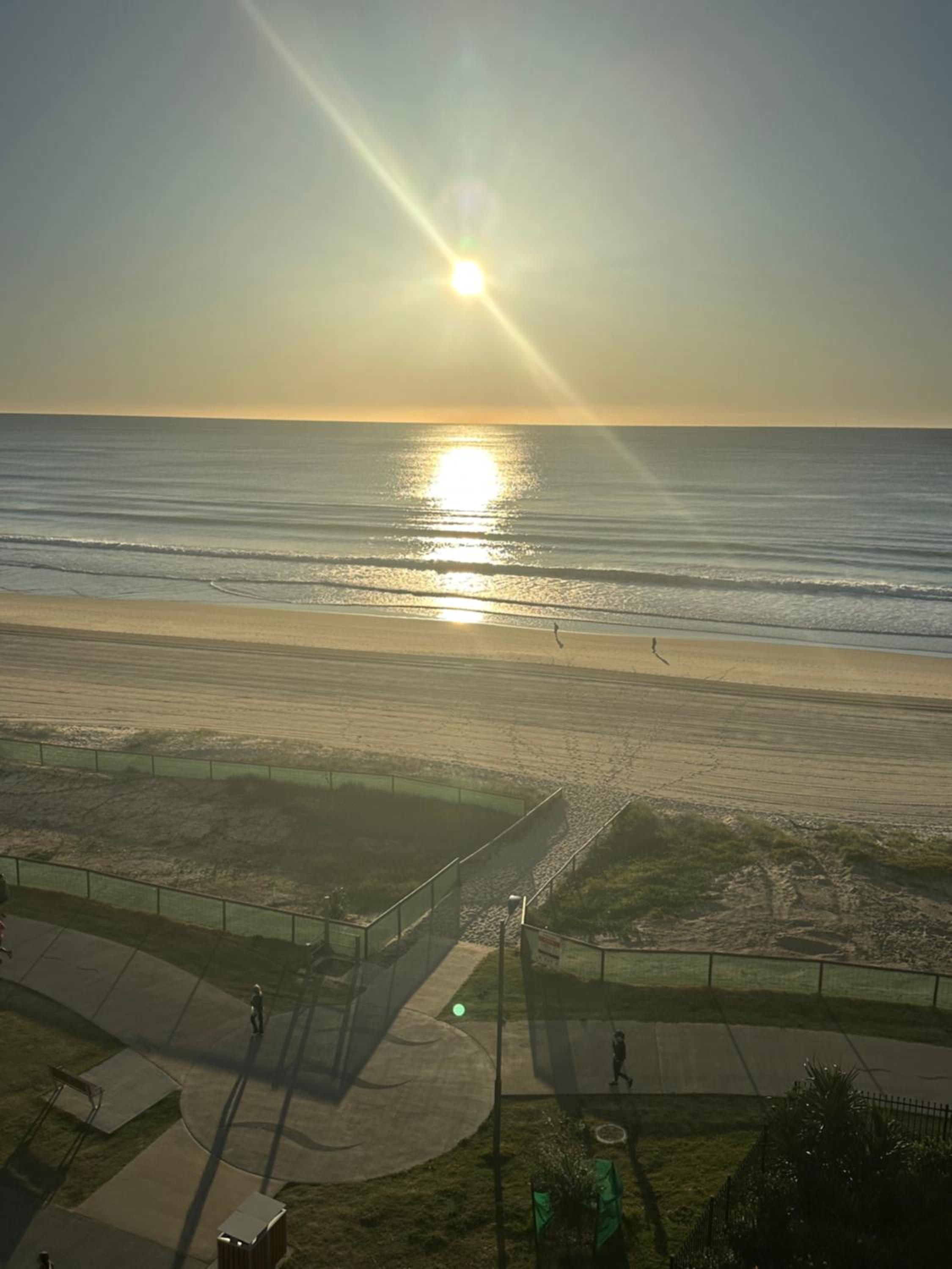 Absolute Beach Frontage Two Bedroom with Pool and Indoor spa