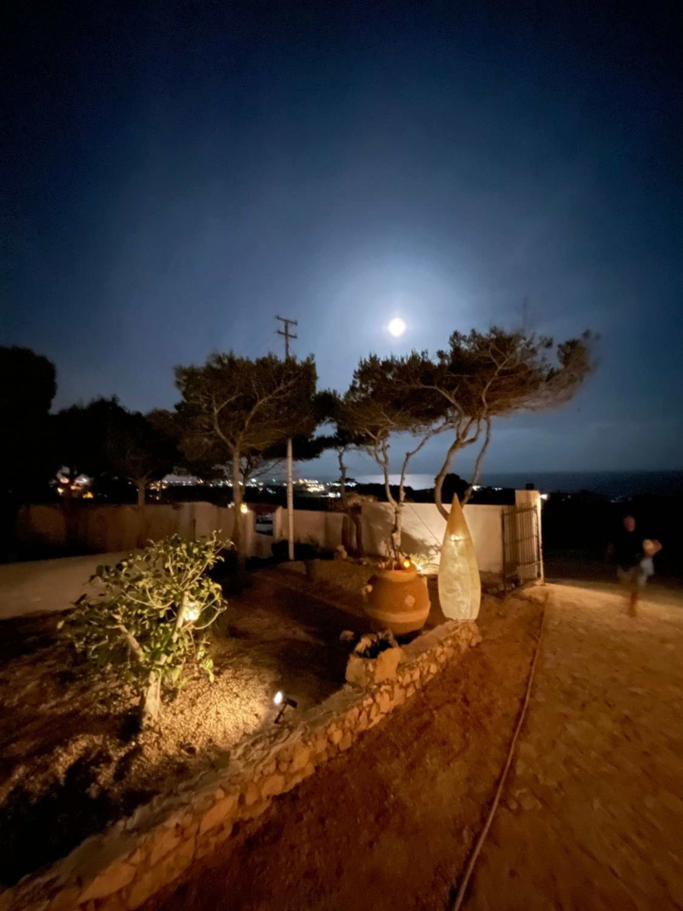 B H Lampedusa