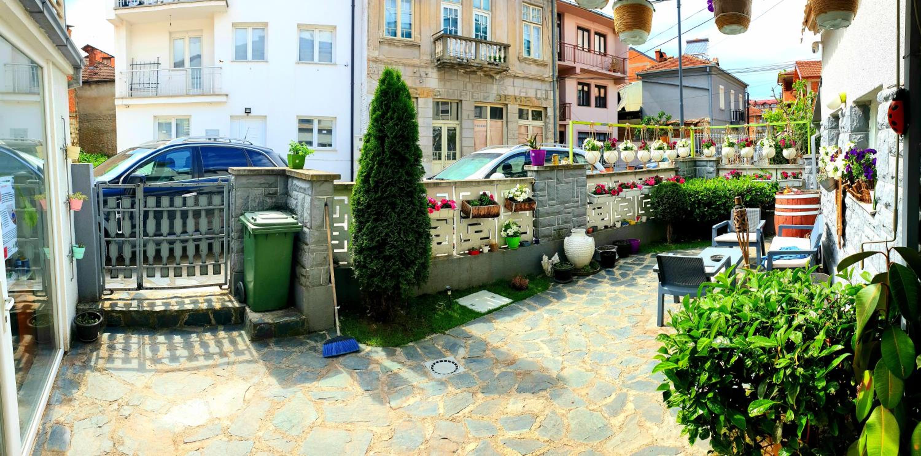 Gago Apartments